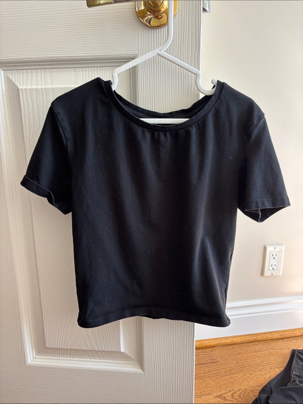 Zara Women's Black Crewneck Short Sleeve Top